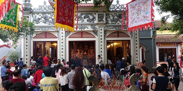 Top 8 Vietnam Temples and Pagodas You Should Visit