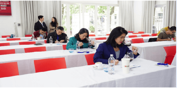 Cuộc thi "Tìm kiếm Đại sứ Thương hiệu của rượu vang Valpolicella" trong khuôn khổ "Tuần lễ Ẩm thực Ý" đã kết thúc với việc tìm ra hai gương mặt đại diện sáng giá cho khóa đào tạo về chuyên gia rượu vang tại Ý