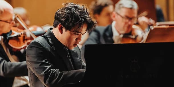 Khám Phá Tài Năng Piano Nguyễn Việt Trung: Thành Tựu, Phong Cách Và Dấu Ấn Quốc Tế
